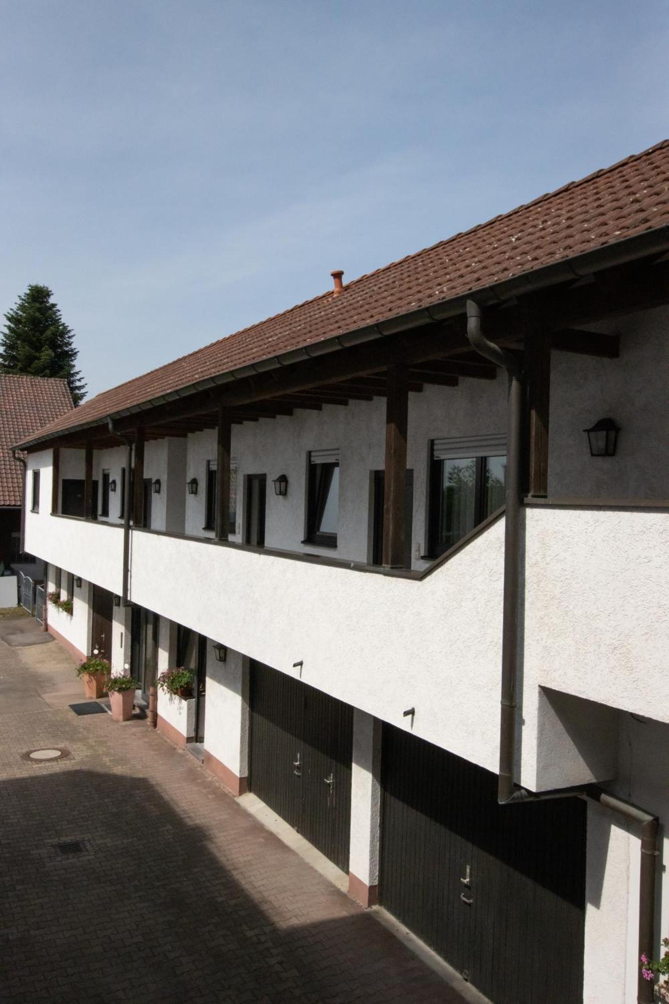 Pension Krone Schwäbisch Gmünd Εξωτερικό φωτογραφία