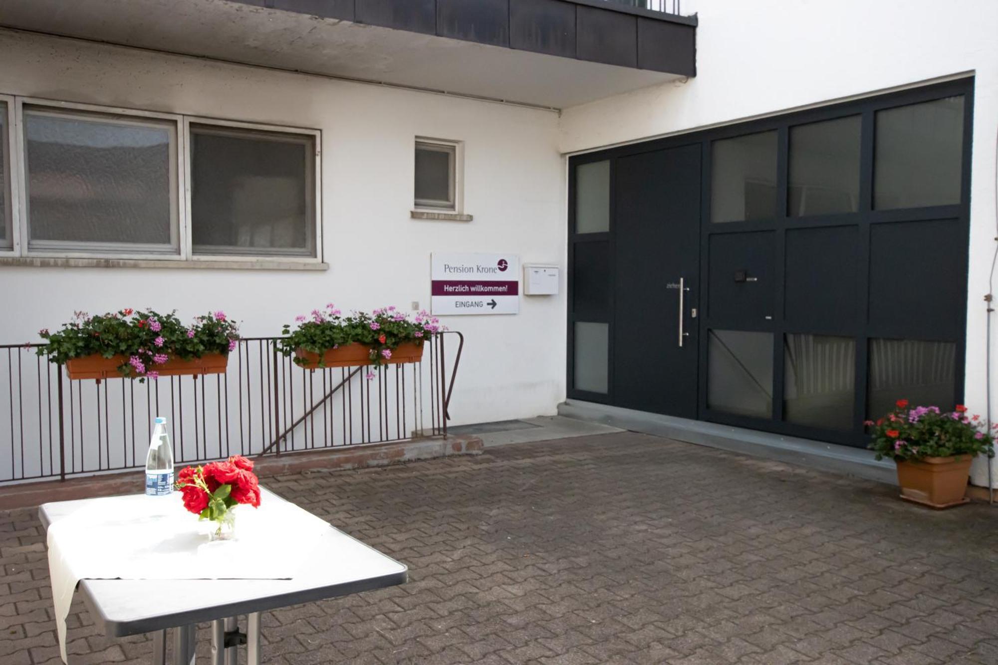 Pension Krone Schwäbisch Gmünd Εξωτερικό φωτογραφία