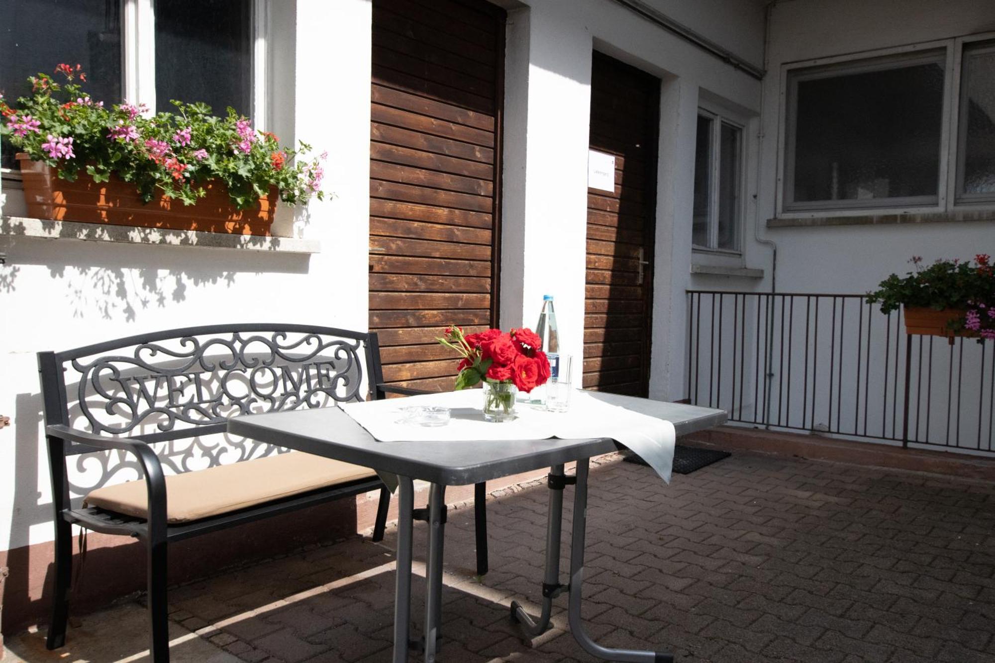 Pension Krone Schwäbisch Gmünd Εξωτερικό φωτογραφία